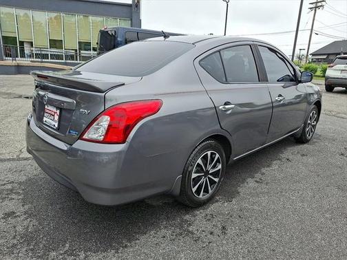 2016 Nissan Versa 1.6 SV