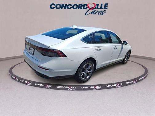 Platinum White Pearl 2023 Honda Accord EX
