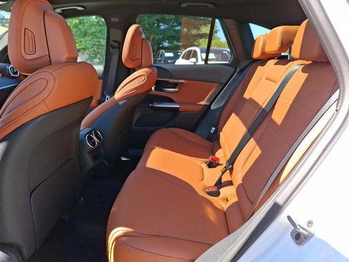 2026 Mercedes-Benz GLC 300