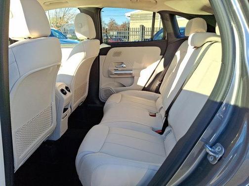 2026 Mercedes-Benz GLA 250 Base 4MATIC