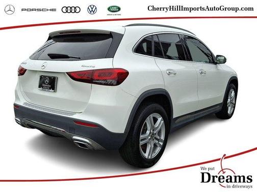 2022 Mercedes-Benz GLA 250 Base 4MATIC