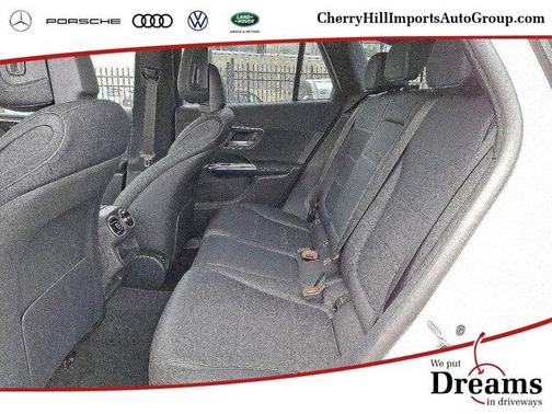 2025 Mercedes-Benz GLC 300 Base 4MATIC