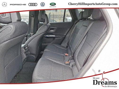 2025 Mercedes-Benz GLC 300 Base 4MATIC