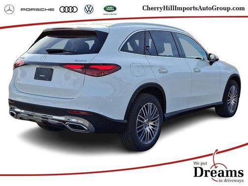 Polar White 2026 Mercedes-Benz GLC 300 Base 4MATIC