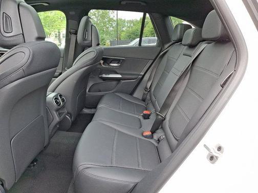 2025 Mercedes-Benz GLC 300 Base 4MATIC