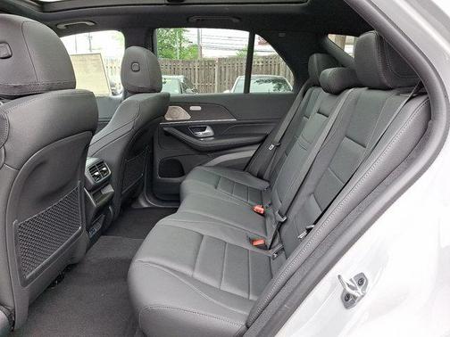 2025 Mercedes-Benz GLE 450 4MATIC