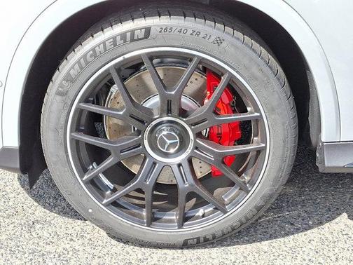 2025 Mercedes-Benz AMG GLC 63 S E Performance