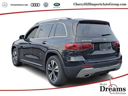 2025 Mercedes-Benz GLB 250 Base 4MATIC