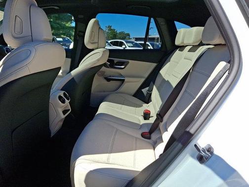 2026 Mercedes-Benz GLC 300