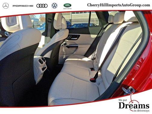 MANUFAKTUR Patagonia Red Metallic 2026 Mercedes-Benz GLC 300 Base 4MATIC