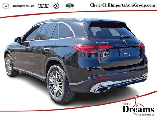 2025 Mercedes-Benz GLC 300 Base 4MATIC