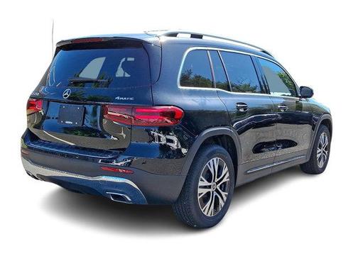2026 Mercedes-Benz GLB 250 Base 4MATIC