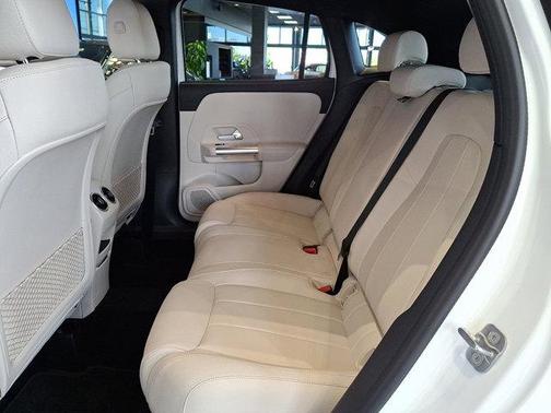 2025 Mercedes-Benz GLA 250 Base 4MATIC