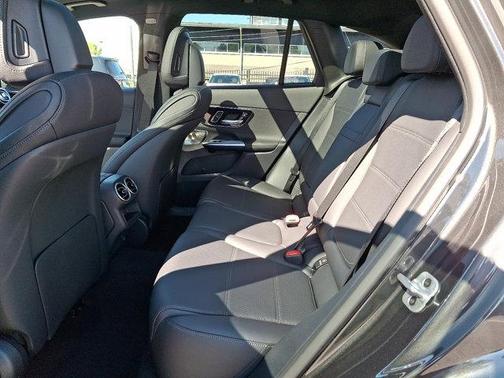 2026 Mercedes-Benz GLC 300 Base 4MATIC