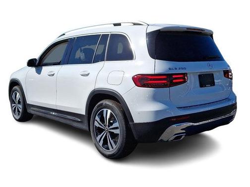 2026 Mercedes-Benz GLB 250 Base 4MATIC