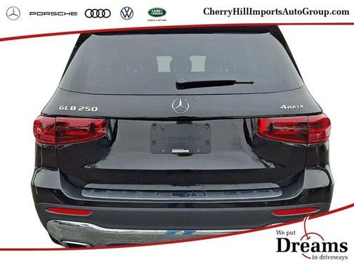 2026 Mercedes-Benz GLB 250 Base 4MATIC