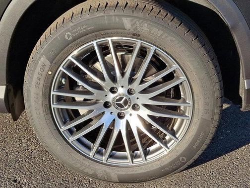 2026 Mercedes-Benz GLC 300 Base 4MATIC