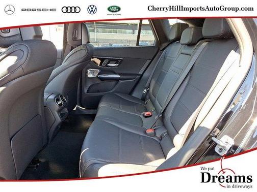 2025 Mercedes-Benz GLC 300 Base 4MATIC