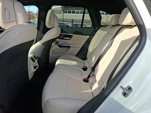 2026 Mercedes-Benz GLC 300 Base 4MATIC