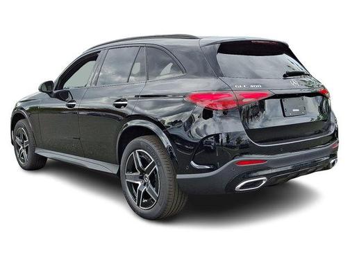 2026 Mercedes-Benz GLC 300 Base 4MATIC