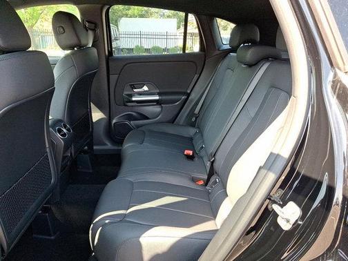 2025 Mercedes-Benz GLA 250 Base 4MATIC