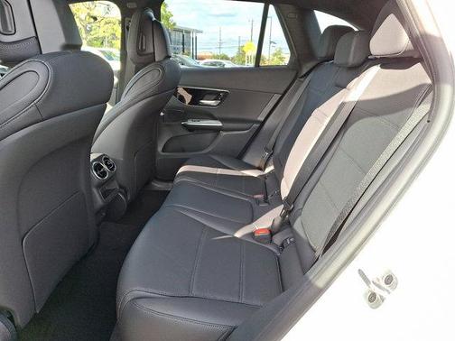 2026 Mercedes-Benz GLC 300 Base 4MATIC