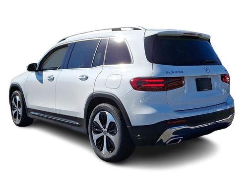 2026 Mercedes-Benz GLB 250 Base 4MATIC