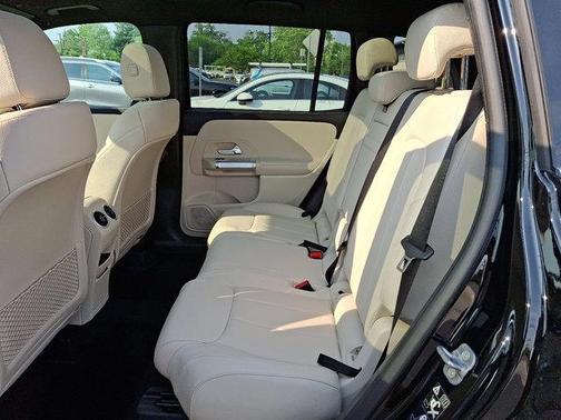 2025 Mercedes-Benz GLB 250 Base 4MATIC