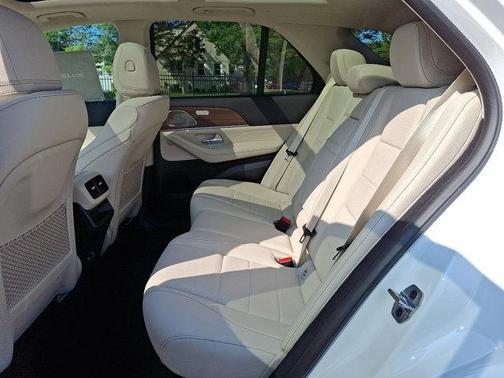 2025 Mercedes-Benz GLE 450e 4MATIC
