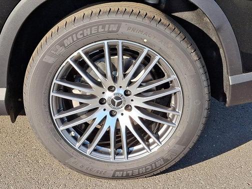 2025 Mercedes-Benz GLC 300 Base 4MATIC