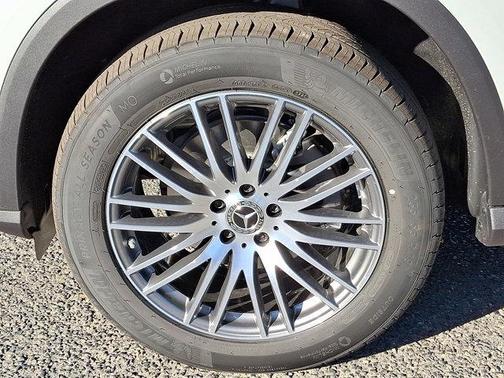 2026 Mercedes-Benz GLC 300 Base 4MATIC