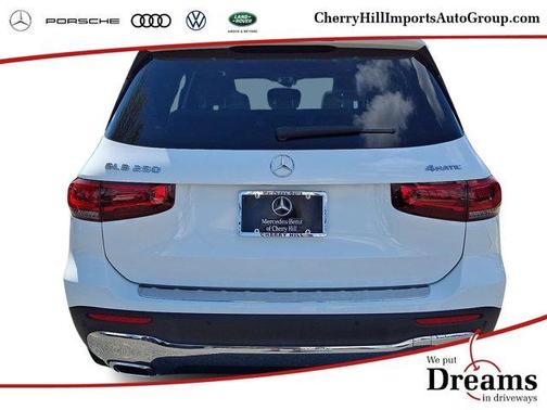 2022 Mercedes-Benz GLB 250 Base 4MATIC