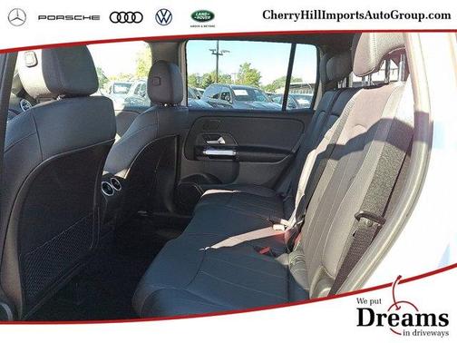 Polar White 2026 Mercedes-Benz GLB 250 Base 4MATIC