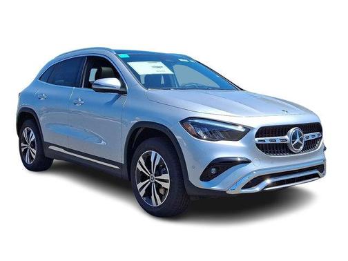 Cirrus Silver Metallic 2026 Mercedes-Benz GLA 250 Base 4MATIC