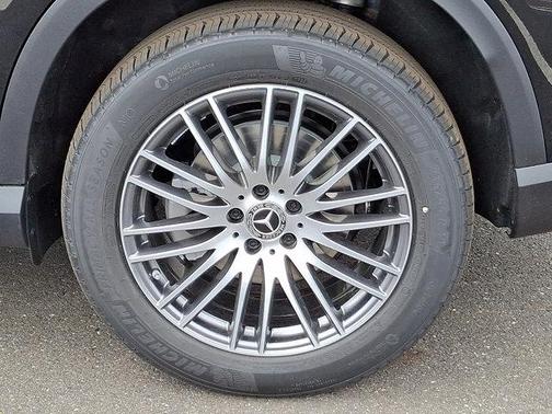 2025 Mercedes-Benz GLC 300 Base 4MATIC
