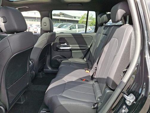 2026 Mercedes-Benz GLB 250 Base 4MATIC