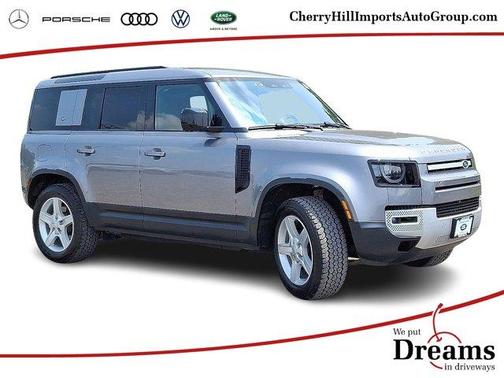 2022 Land Rover Defender 110 SE