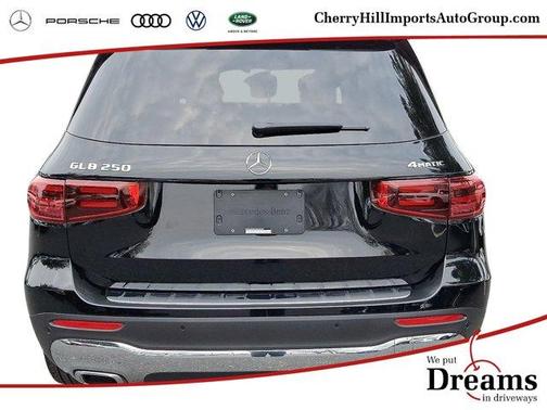 2025 Mercedes-Benz GLB 250 Base 4MATIC