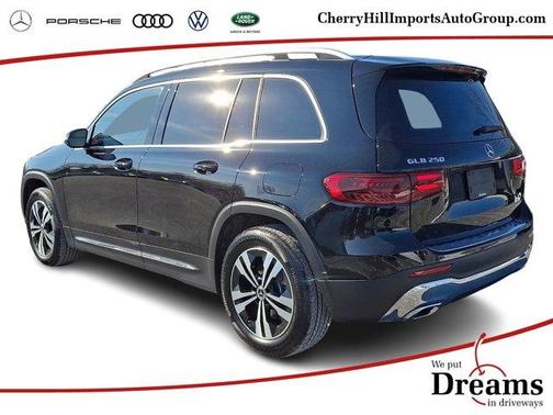 2026 Mercedes-Benz GLB 250 Base 4MATIC