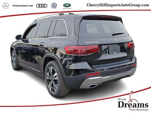 2025 Mercedes-Benz GLB 250 Base 4MATIC