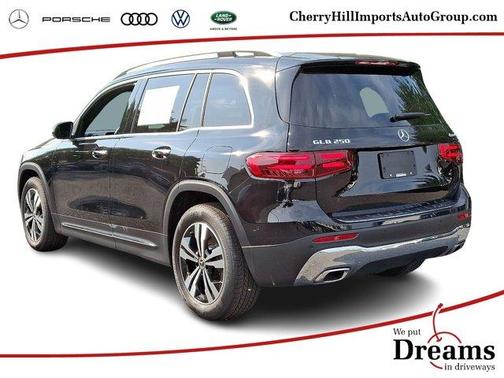 2025 Mercedes-Benz GLB 250 Base 4MATIC