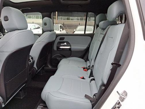 2026 Mercedes-Benz GLB 250 Base 4MATIC