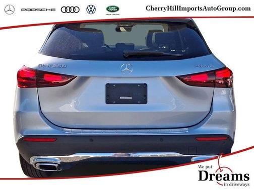 Cirrus Silver Metallic 2026 Mercedes-Benz GLA 250 Base 4MATIC