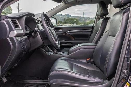 2017 Toyota Highlander Limited Platinum
