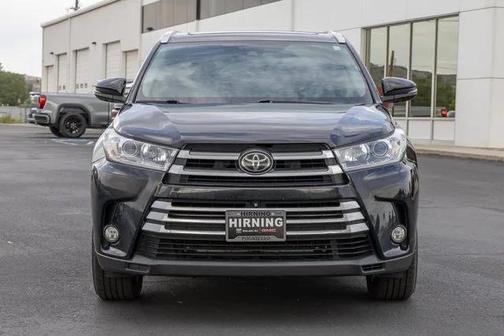 2017 Toyota Highlander Limited Platinum