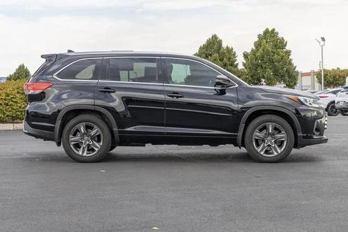 2017 Toyota Highlander Limited Platinum