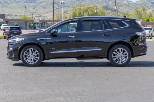 2023 Buick Enclave Avenir AWD