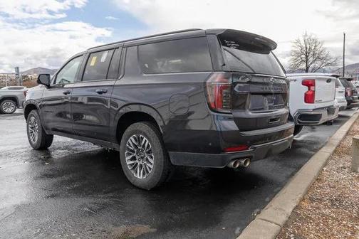 2025 Chevrolet Suburban 4WD Z71