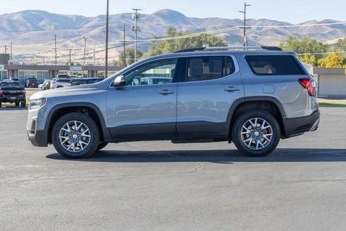 2023 GMC Acadia AWD SLT