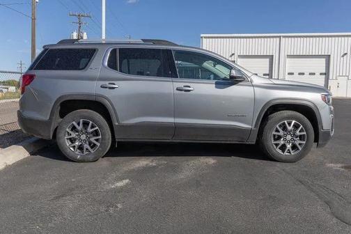 2023 GMC Acadia AWD SLT
